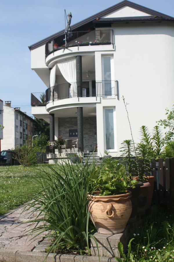Lgp Exclusive Apartment Bihać Εξωτερικό φωτογραφία